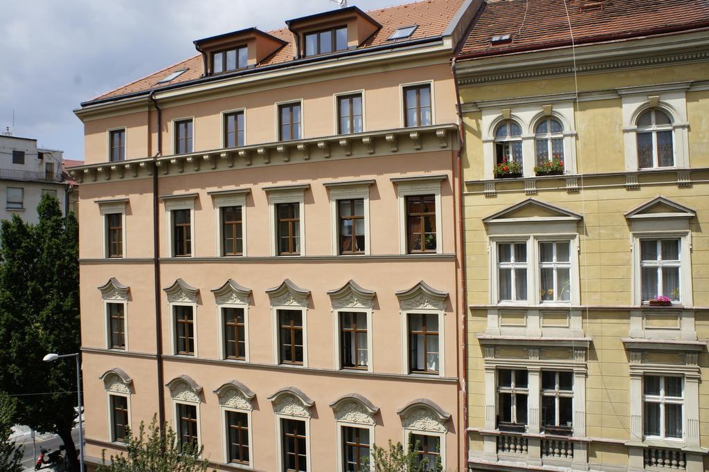 Art Apartments Prague II Rum bild