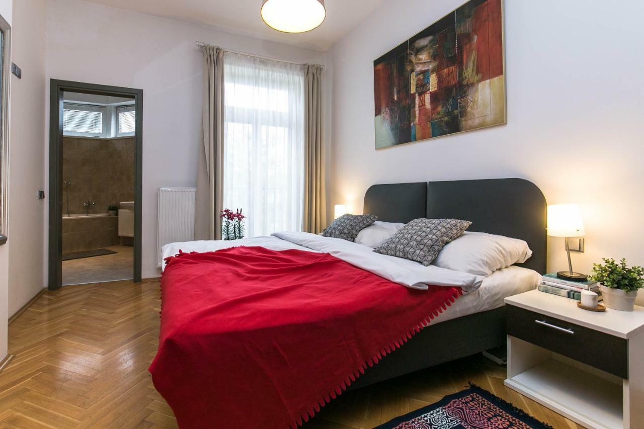 Art Apartments Prague II Exteriör bild